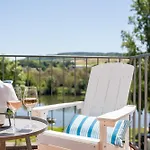 Отель Hotel Zur Traube