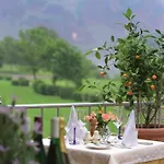 Hotel Zur Traube 4*