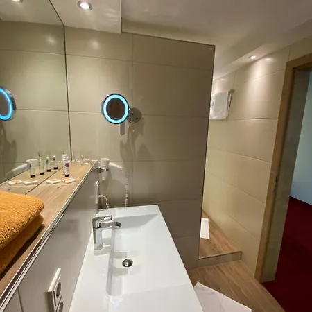 祖尔陶伯酒店 乌尔齐希