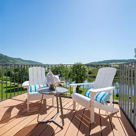 Hotel Zur Traube Hotel 4*