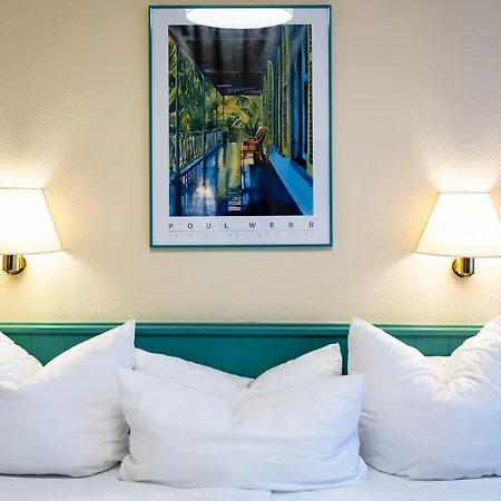 Hotel Zur Traube 4*