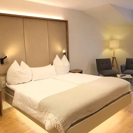 Hotel Zur Traube Uerzig