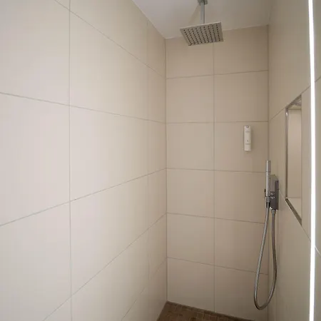 祖尔陶伯酒店 4*