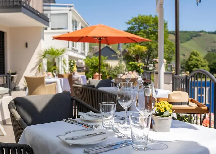 Hotel Zur Traube Hotel 4*