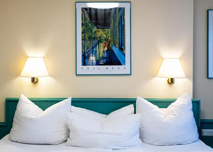 فندق Zur Traube 4*