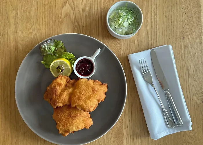 فندق Zur Traube 4*